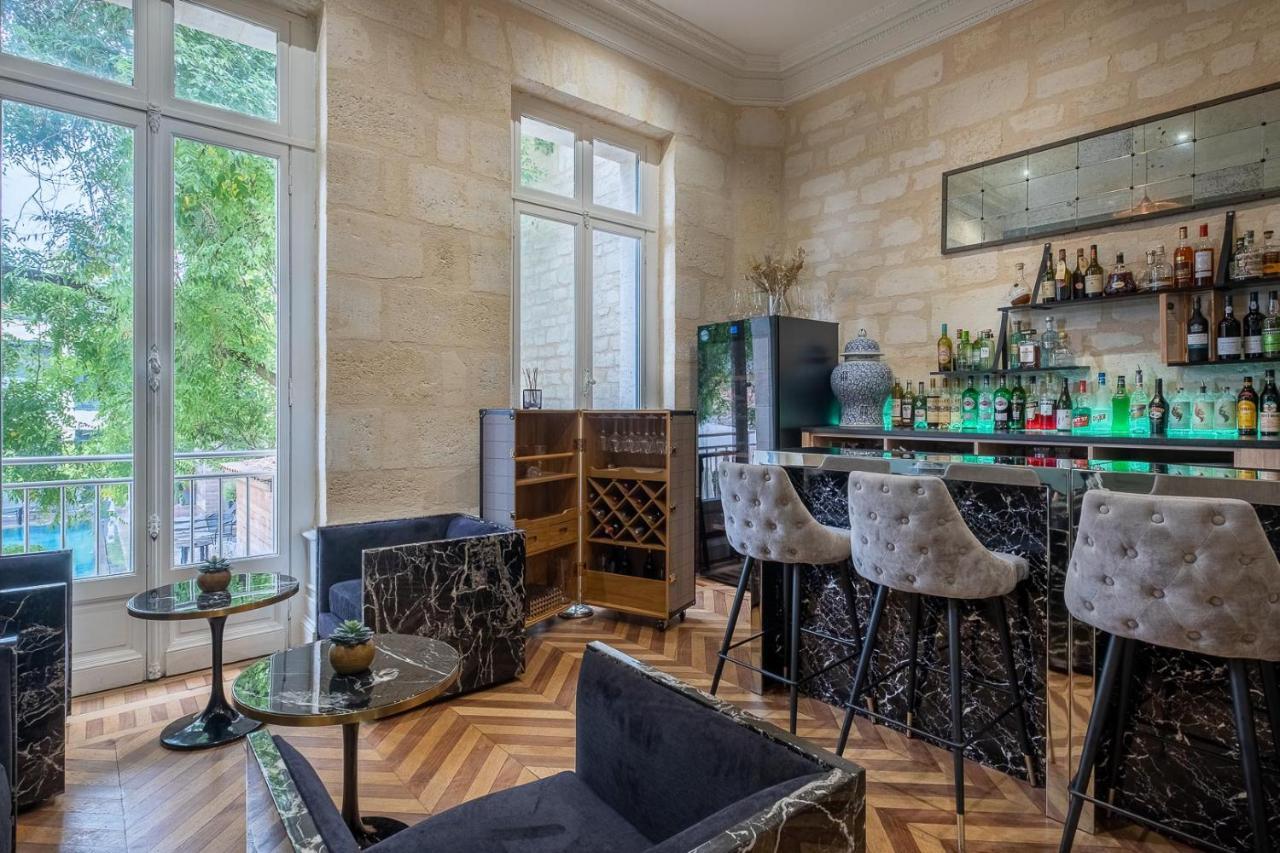 Le Palais Gallien Hotel & Spa Bordeaux Exterior photo The bar at the hotel