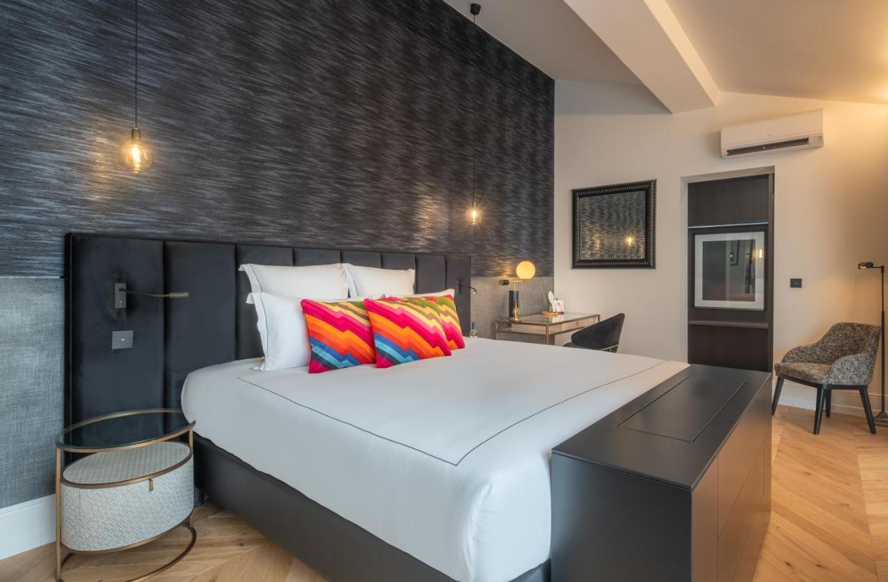 Le Palais Gallien Hotel & Spa Bordeaux Exterior photo Deluxe room