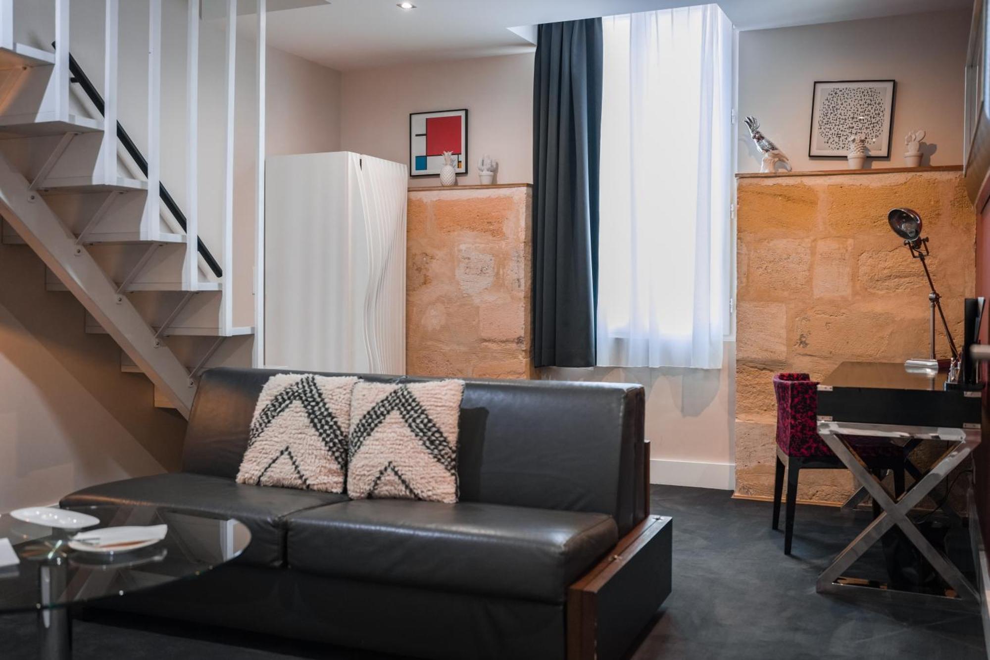 Le Palais Gallien Hotel & Spa Bordeaux Exterior photo A typical apartment at the hotel